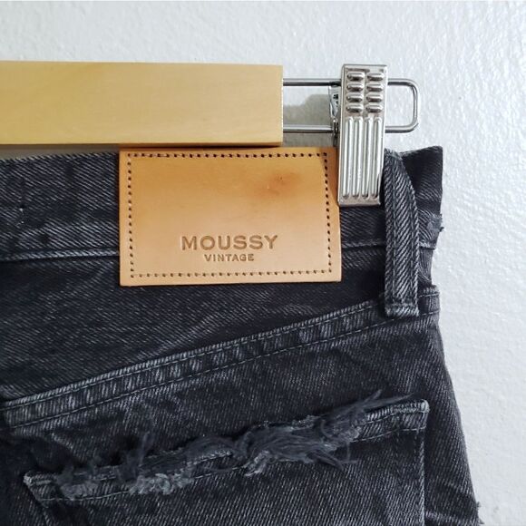 Moussy Vintage MV Kelley Distressed Tapered Jeans In Black Size 24 NWT - Picture 10 of 10